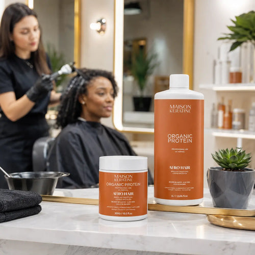 Application professionnelle du lissage brésilien Afro Hair Maison Kératine sur cheveux texturés en salon